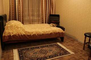 Гостиница Клен Сургут Двухместный номер с 1 кроватью и собственной ванной комнатой-4
